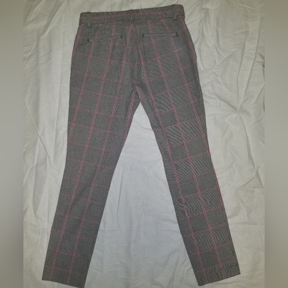 GAP Signature Skinny Ankle pants in red/black plaid, size 2 - Picture 3 of 7